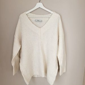 ZARA Knit Oversized White Sweater Wool Blended